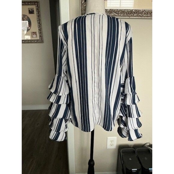 Charlotte Russe Blue and White Stripe Ruffle Long Sleeve Bouuse Sz M V Neck NWT - Picture 5 of 6